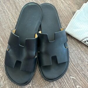 Men Hermes black sandals size 41.